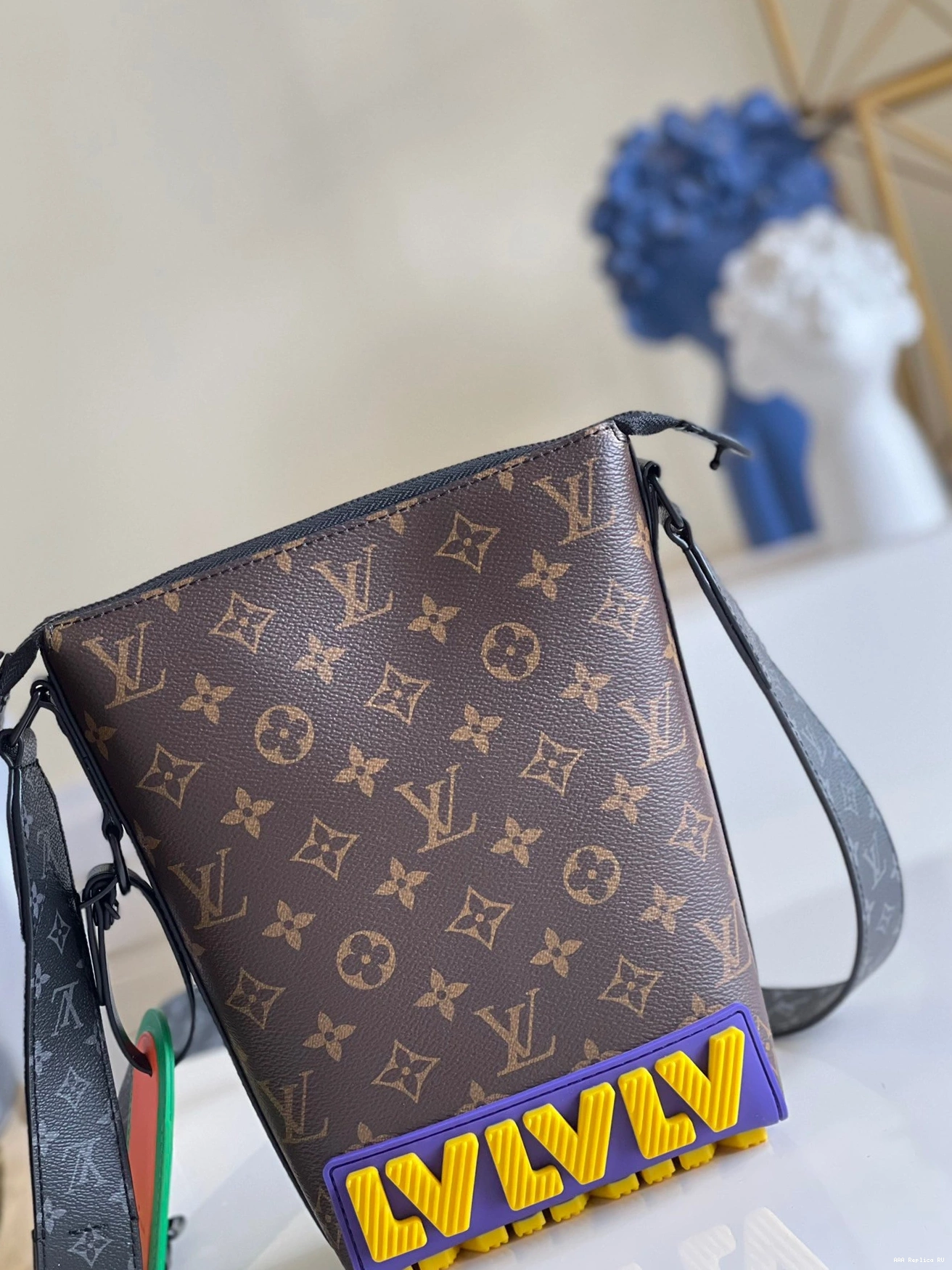Aaa replica ru LOUIS CRUISER VUITTON MESSENGER 0818